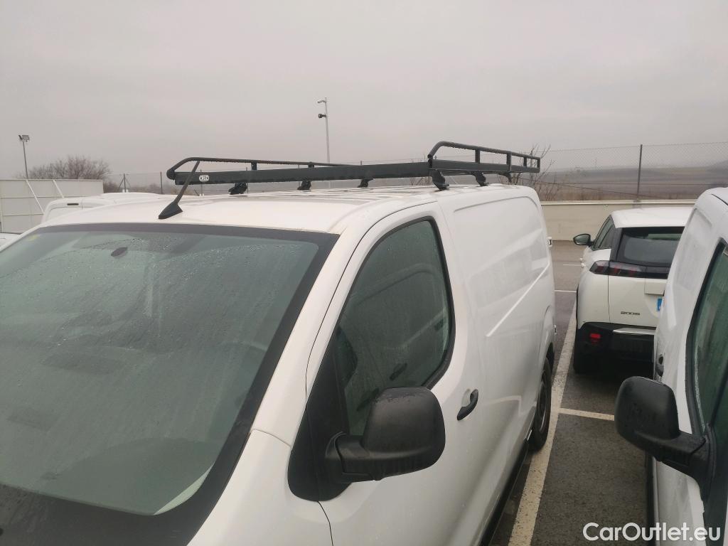  Citroen  Jumpy CITROEN  / 2016 / 4P / furgón Talla M BlueHDi 85KW (115CV) 6v Confort #42