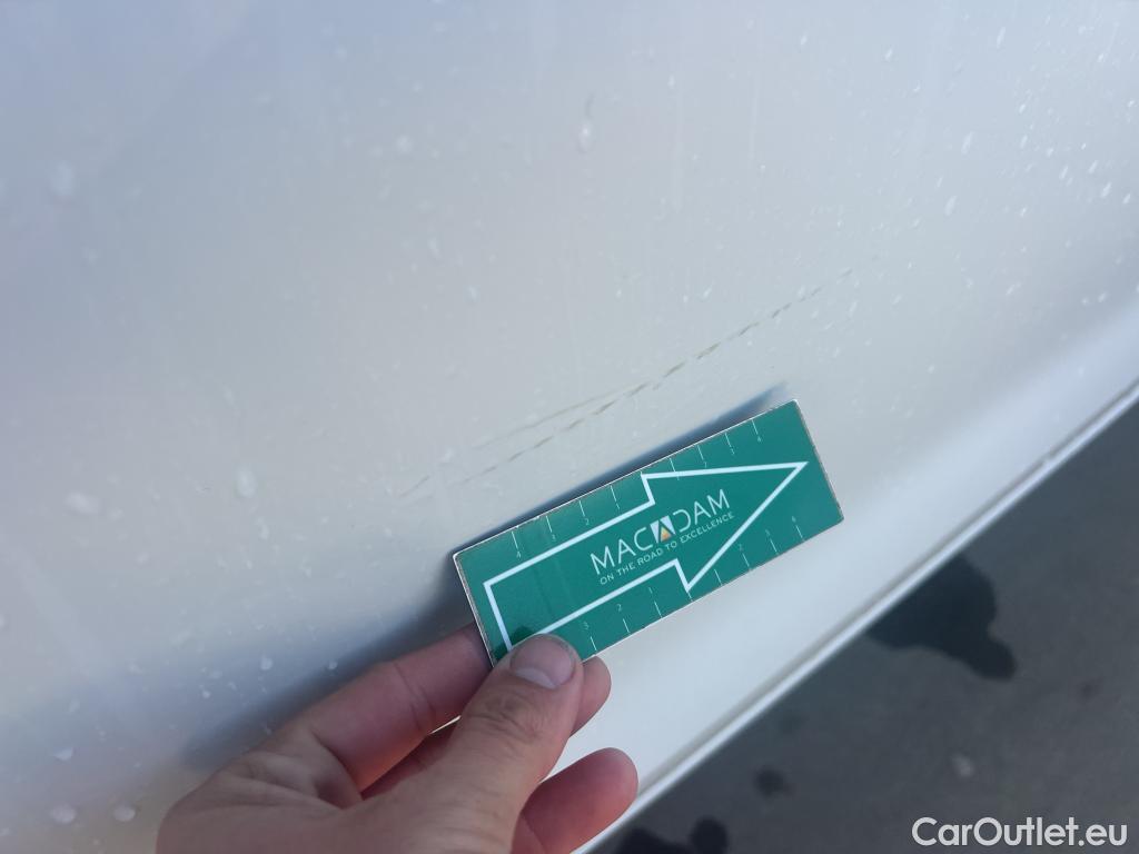  Volkswagen  Golf  VOLKSWAGEN / 2016 / 5P / berlina con portón Ready2Go 1.6 TDI 85kW (115CV) #12