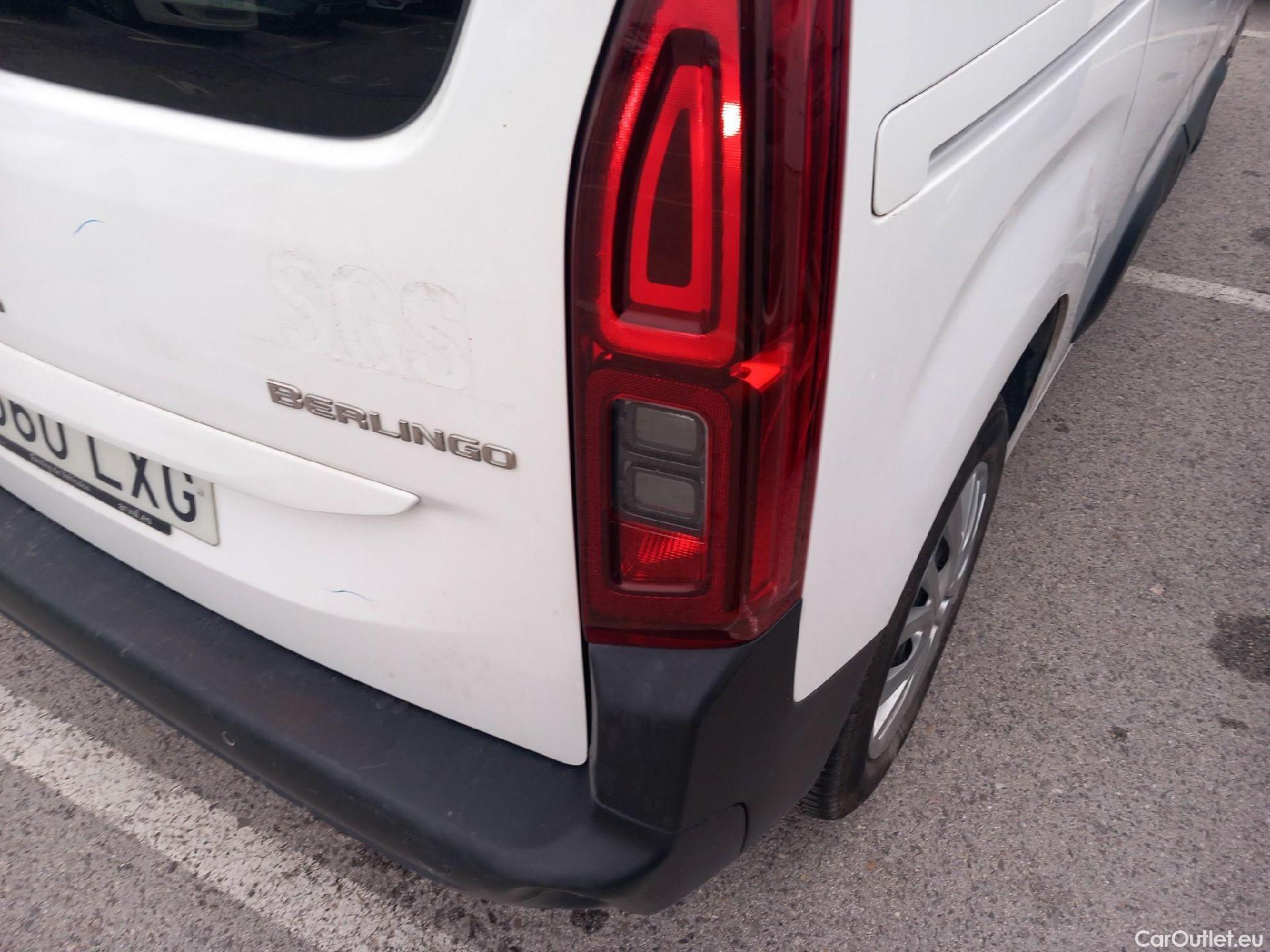  Citroen  Berlingo CITROEN  / 2018 / 5P / monovolumen compacto Talla M BlueHDi 100 S&S FEEL #38