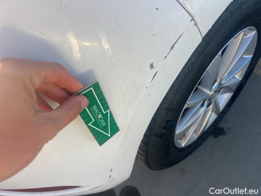  Volkswagen  Golf  VOLKSWAGEN / 2016 / 5P / berlina con portón Ready2Go 1.6 TDI 85kW (115CV) #28