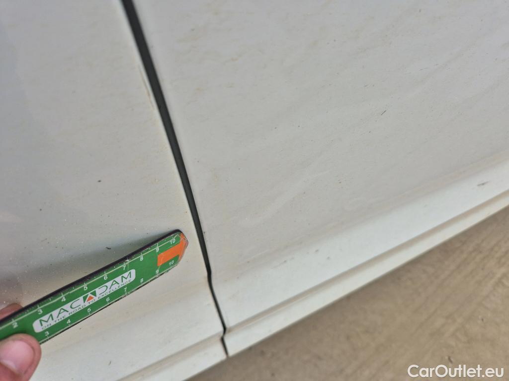  Volvo  XC60 VOLVO  / 2017 / 5P / todoterreno 2.0 B4 D Core Auto #28