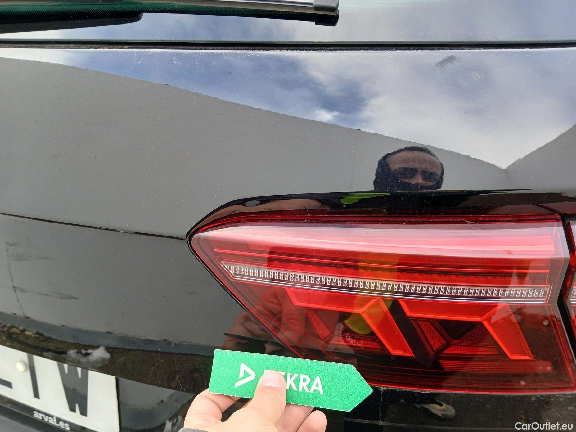  Volkswagen  Tiguan VOLKSWAGEN  / 2020 / 5P / todoterreno R-Line 2.0 TDI 110kW (150CV) DSG #26