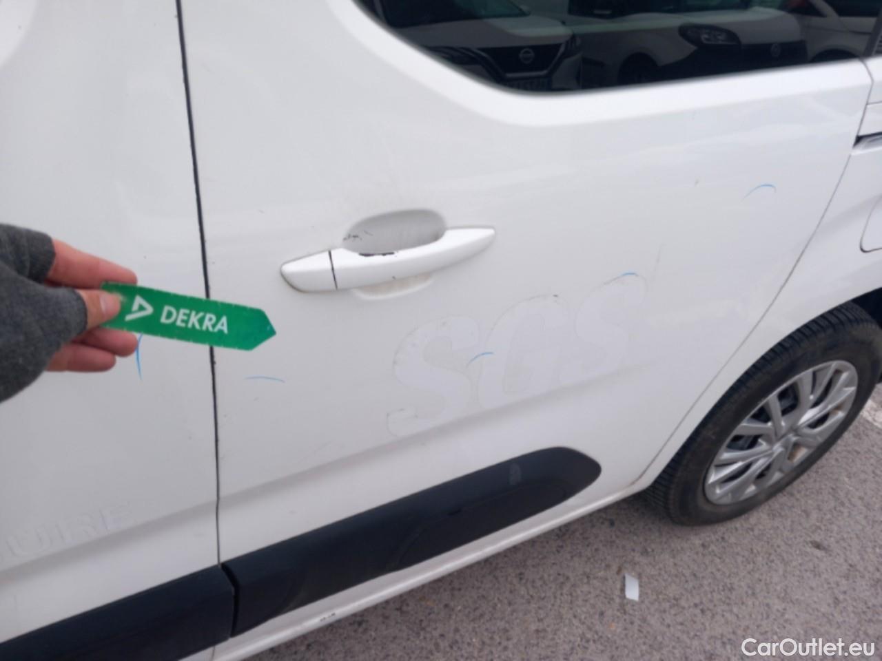  Citroen  Berlingo CITROEN  / 2018 / 5P / monovolumen compacto Talla M BlueHDi 100 S&S FEEL #27