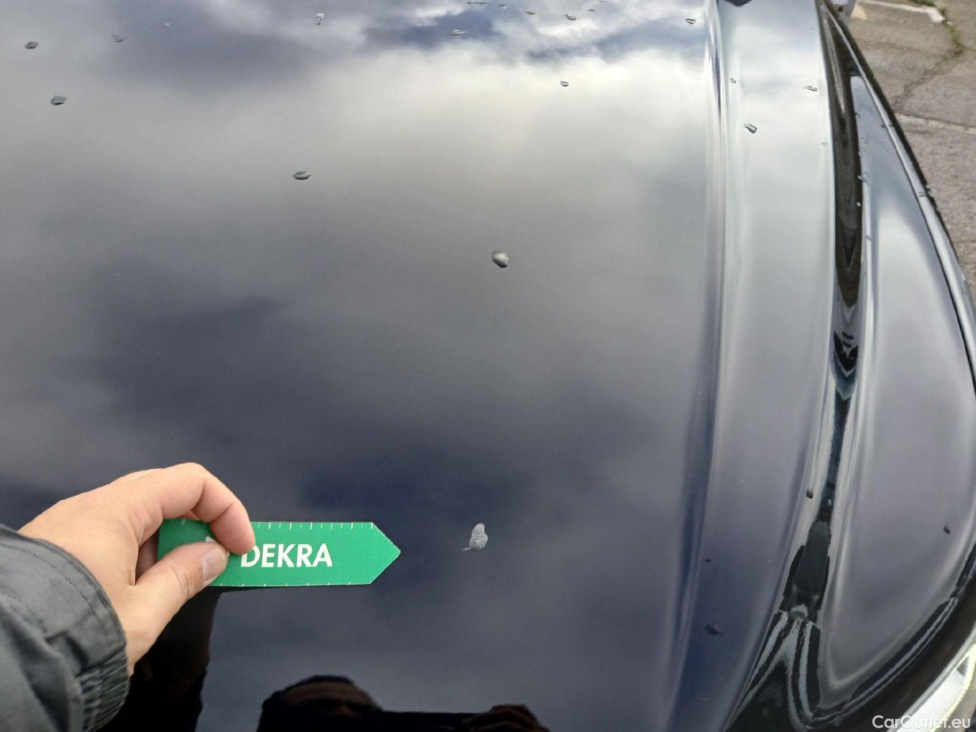  Volkswagen  Tiguan VOLKSWAGEN  / 2020 / 5P / todoterreno R-Line 2.0 TDI 110kW (150CV) DSG #4