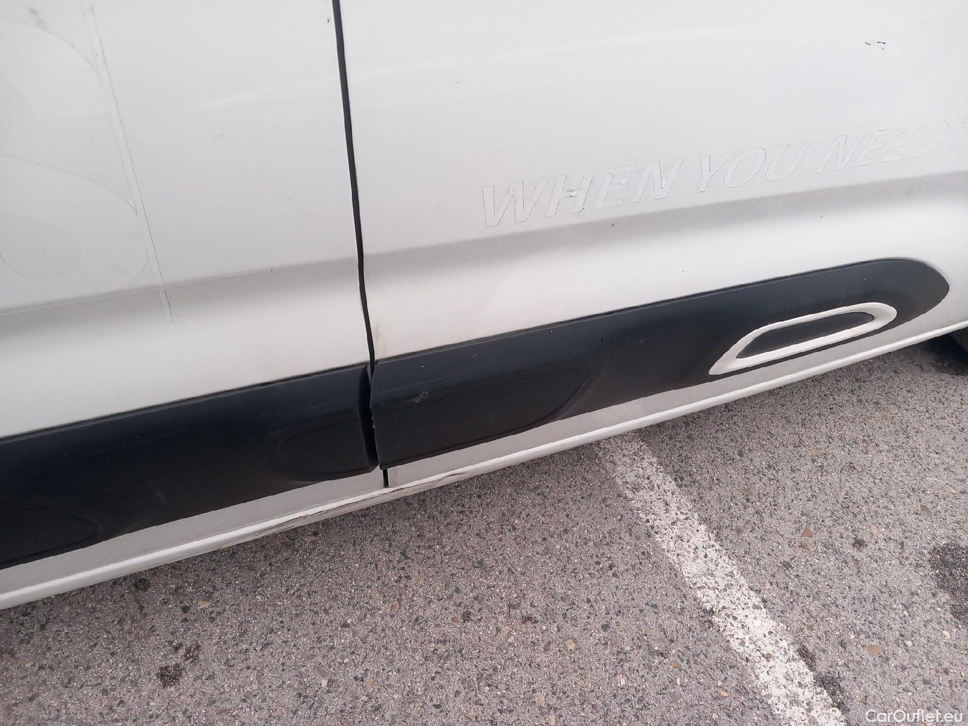  Citroen  Berlingo CITROEN  / 2018 / 5P / monovolumen compacto Talla M BlueHDi 100 S&S FEEL #45