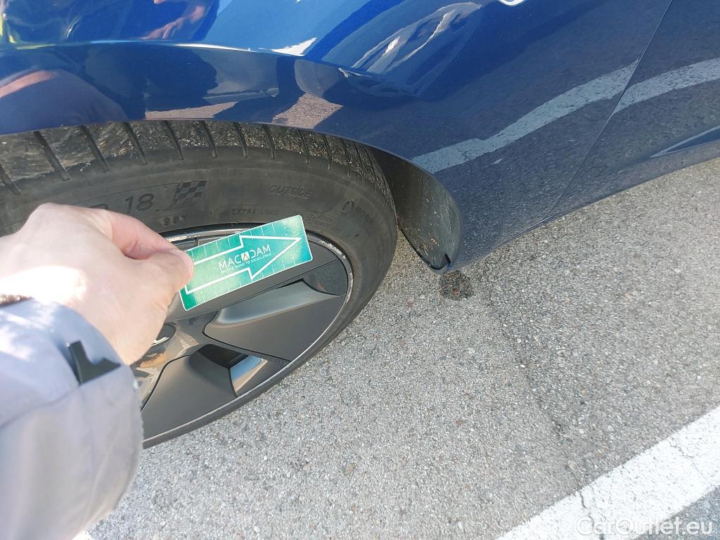  Tesla  Model 3 TESLA  / 2018 / 4P / sedán Gran Autonomía 4WD #36