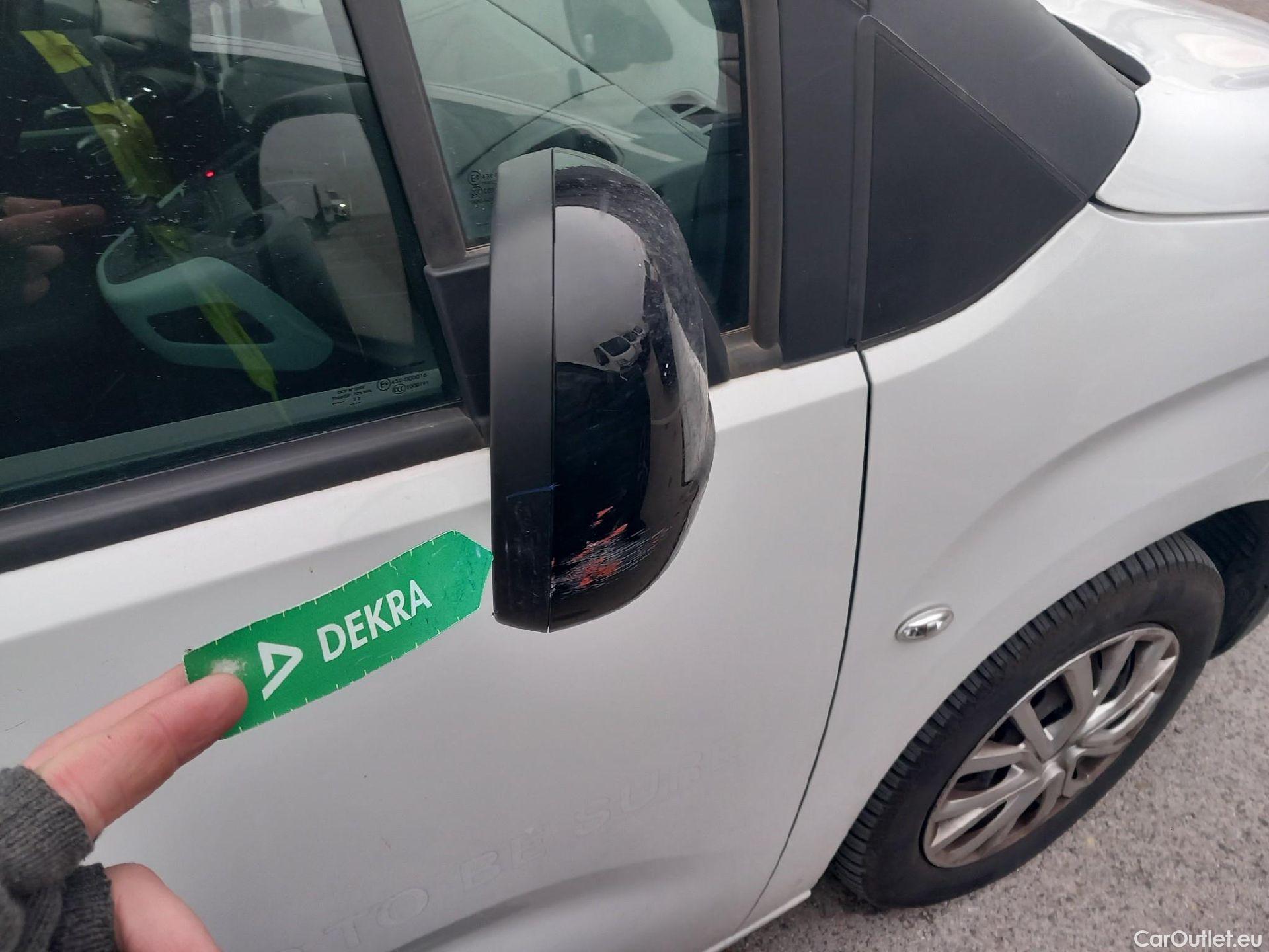  Citroen  Berlingo CITROEN  / 2018 / 5P / monovolumen compacto Talla M BlueHDi 100 S&S FEEL #50