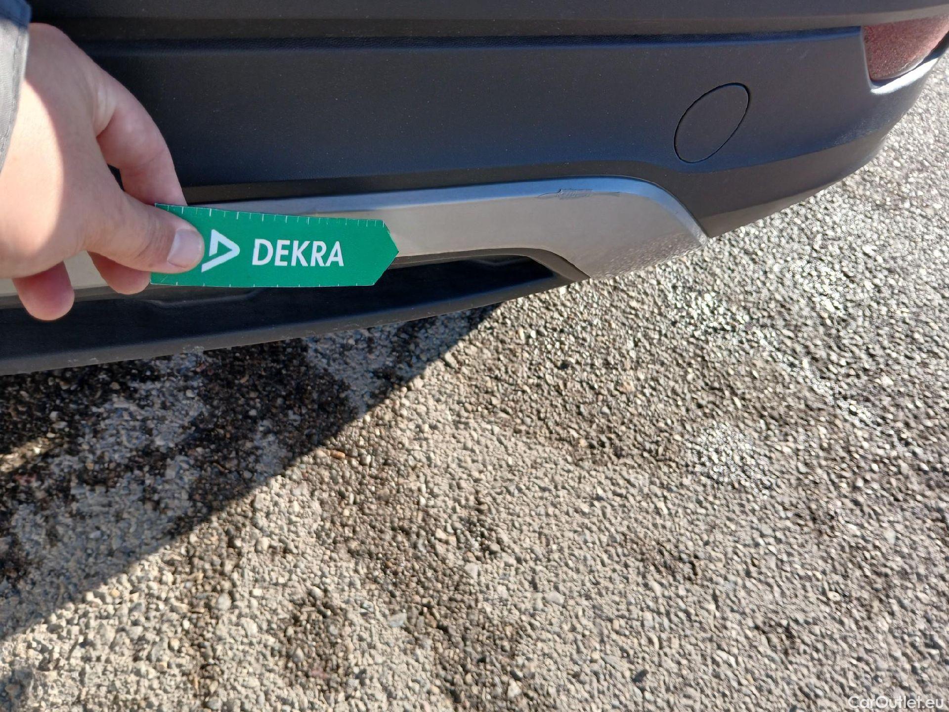  Volkswagen  T-CROSS VOLKSWAGEN  / 2018 / 5P / todoterreno Sport 1.5 TSI 110kW (150CV) DSG #25