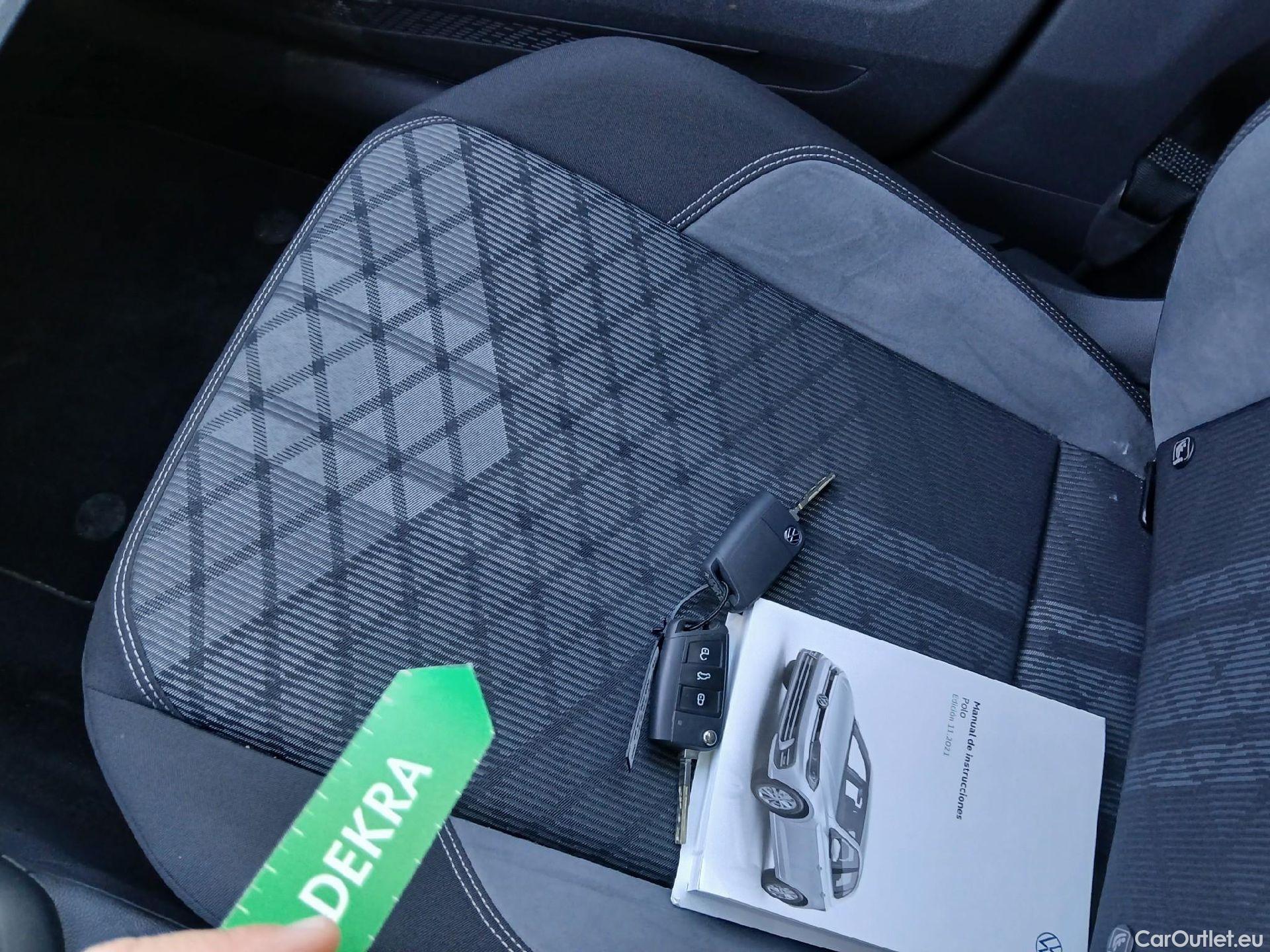  Volkswagen  Polo  VI R-Line 1.0 TSI 95CV AT7 E6d #1