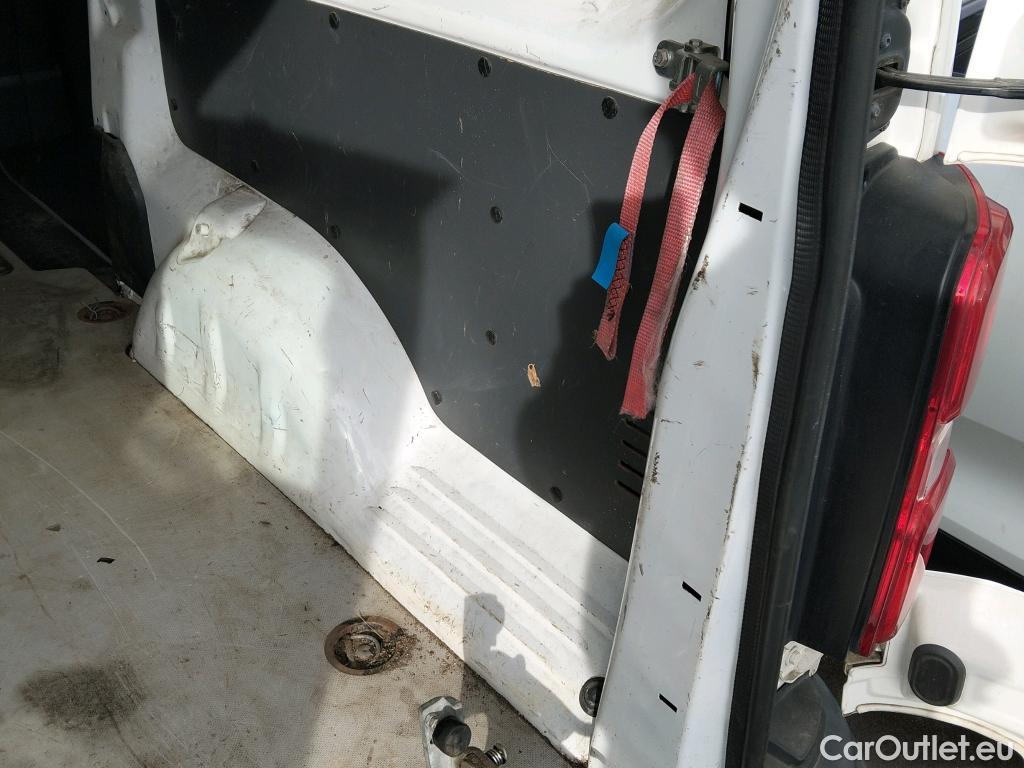  Citroen  Jumpy CITROEN  / 2016 / 4P / furgón DC Abatib Talla XL BlueHDi 120 Control  RAMPA DE ACCESO #7
