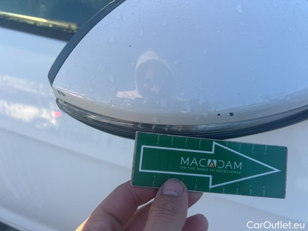  Volkswagen  Golf  VOLKSWAGEN / 2016 / 5P / berlina con portón Ready2Go 1.6 TDI 85kW (115CV) #35