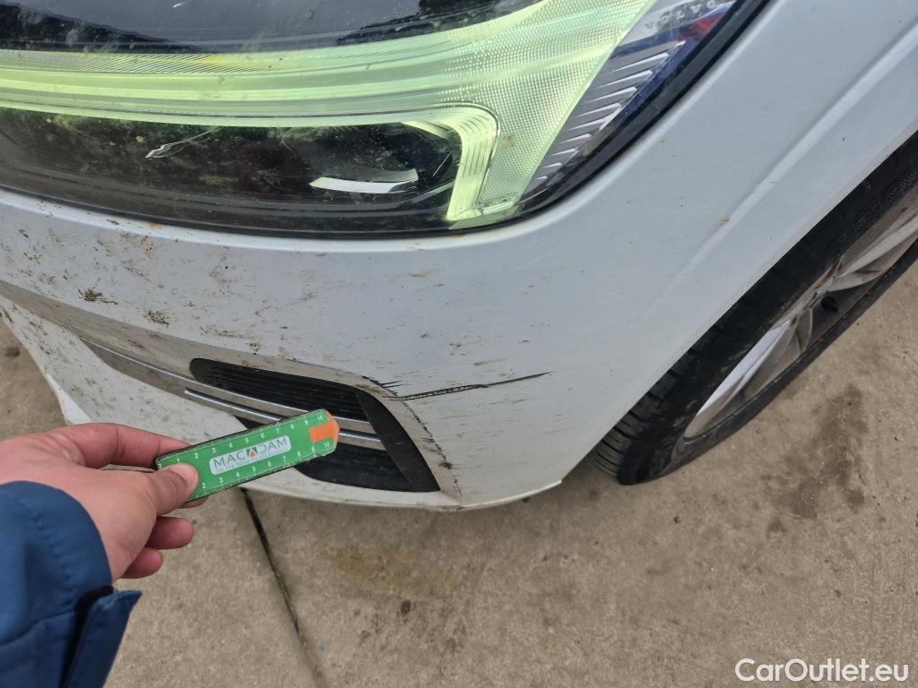  Volvo  XC60 VOLVO  / 2017 / 5P / todoterreno 2.0 B4 D Core Auto #10