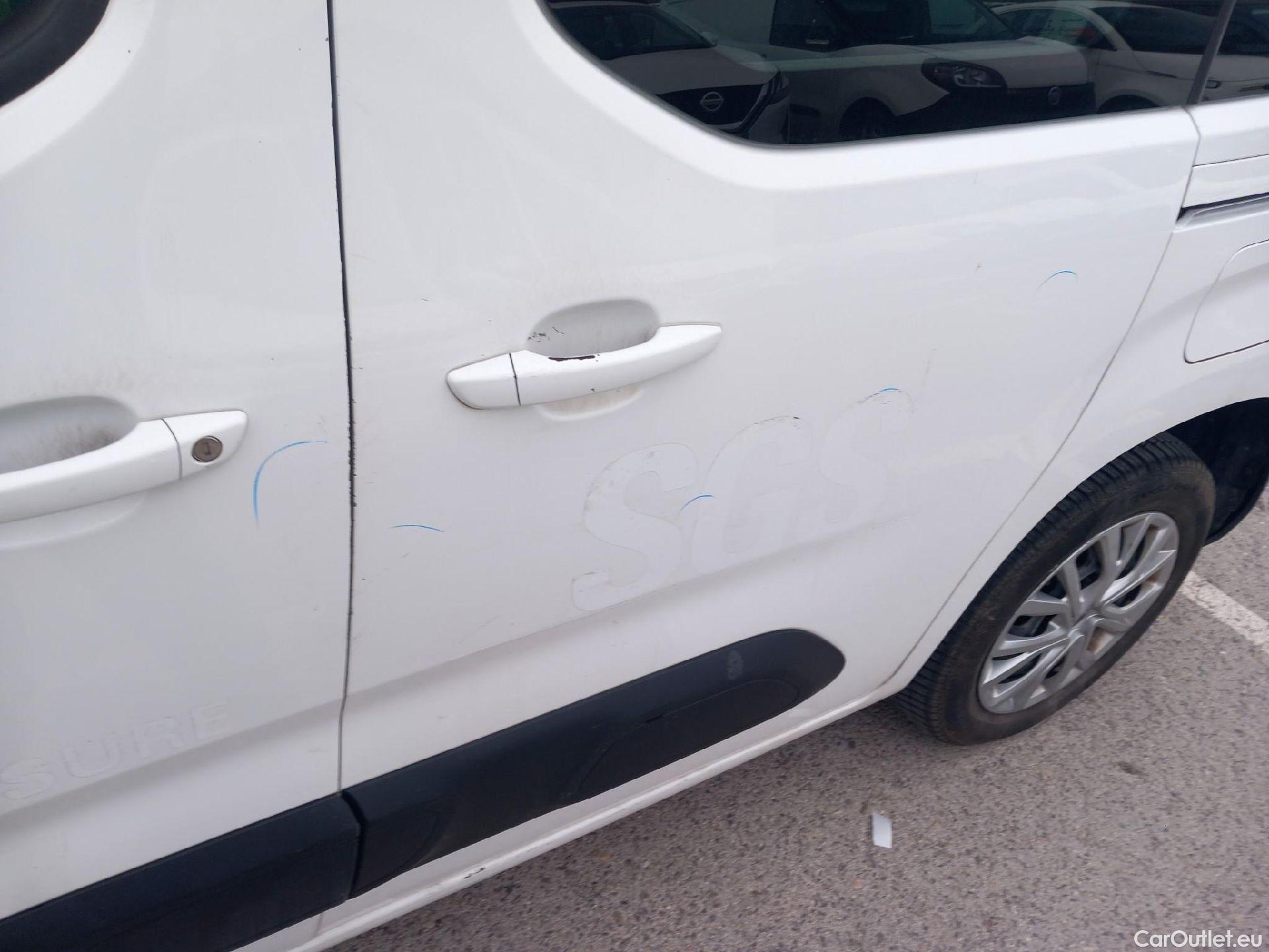  Citroen  Berlingo CITROEN  / 2018 / 5P / monovolumen compacto Talla M BlueHDi 100 S&S FEEL #26