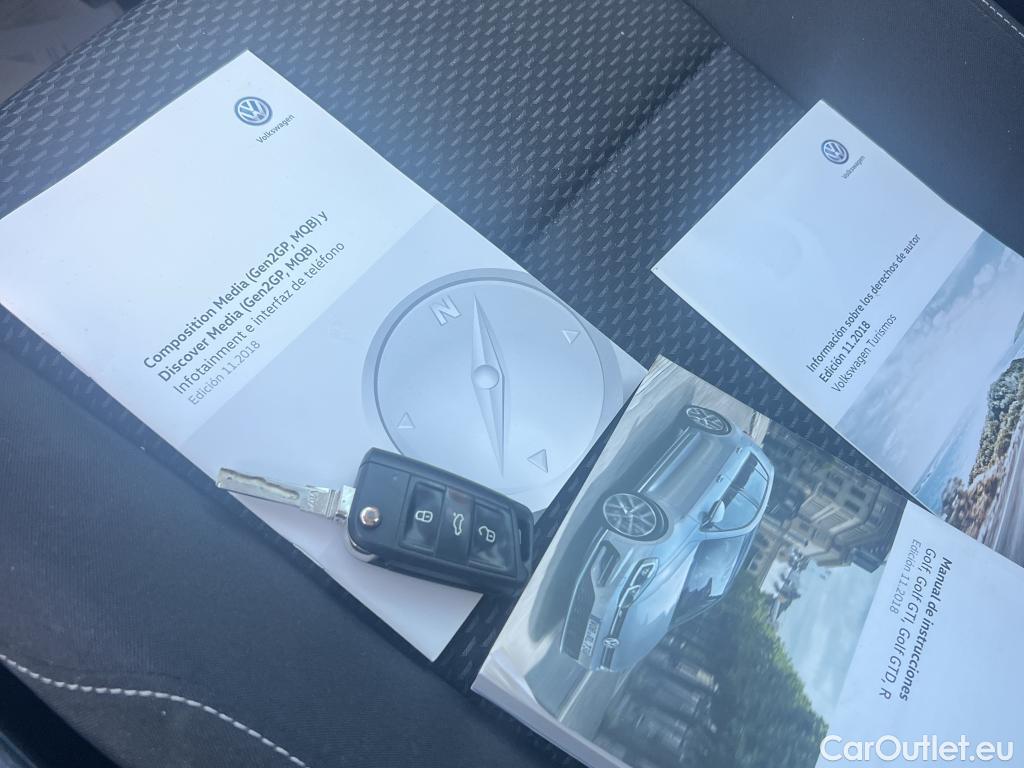  Volkswagen  Golf  VOLKSWAGEN / 2016 / 5P / berlina con portón Ready2Go 1.6 TDI 85kW (115CV) #1