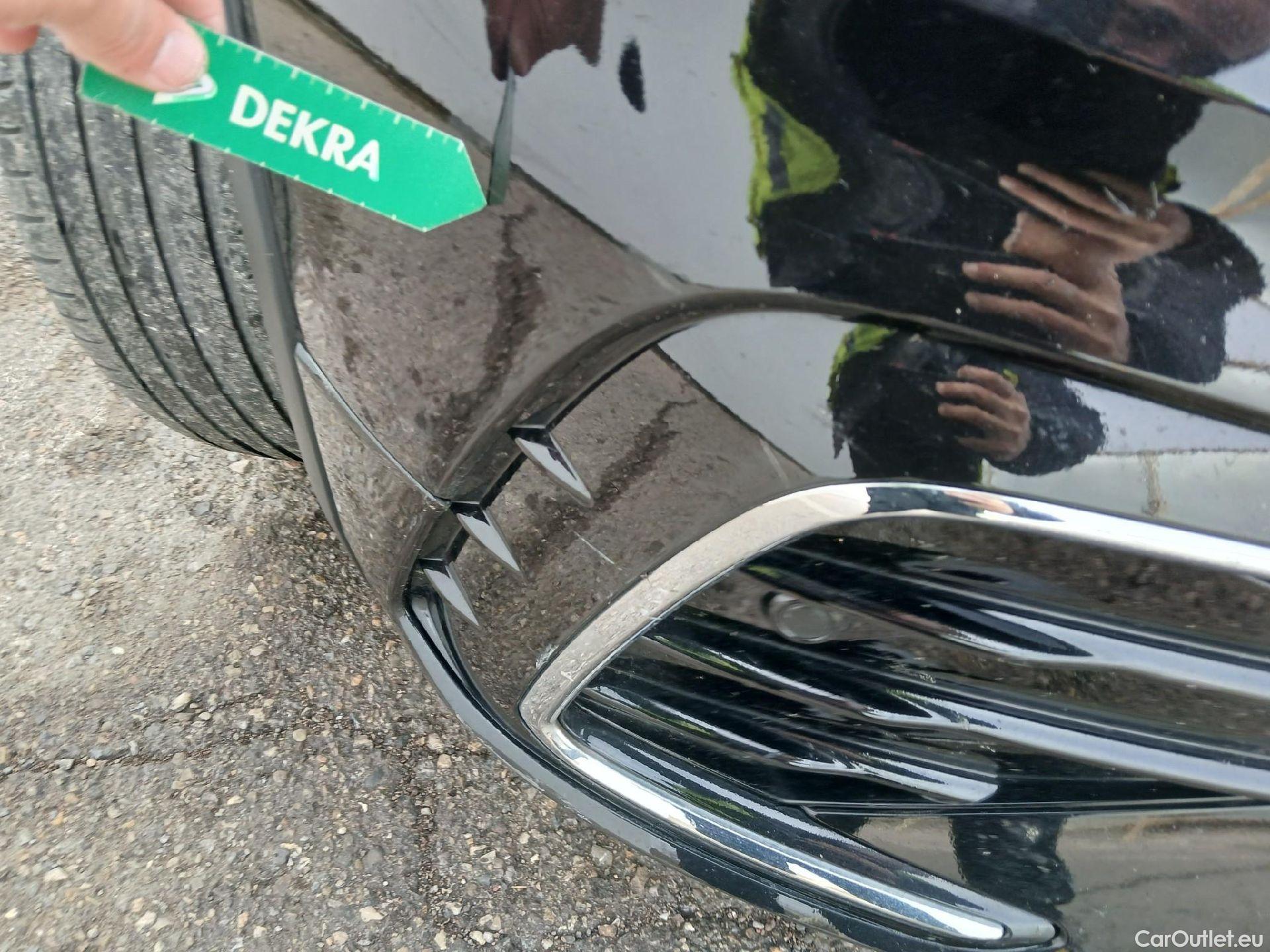  Volkswagen  Tiguan VOLKSWAGEN  / 2020 / 5P / todoterreno R-Line 2.0 TDI 110kW (150CV) DSG #7