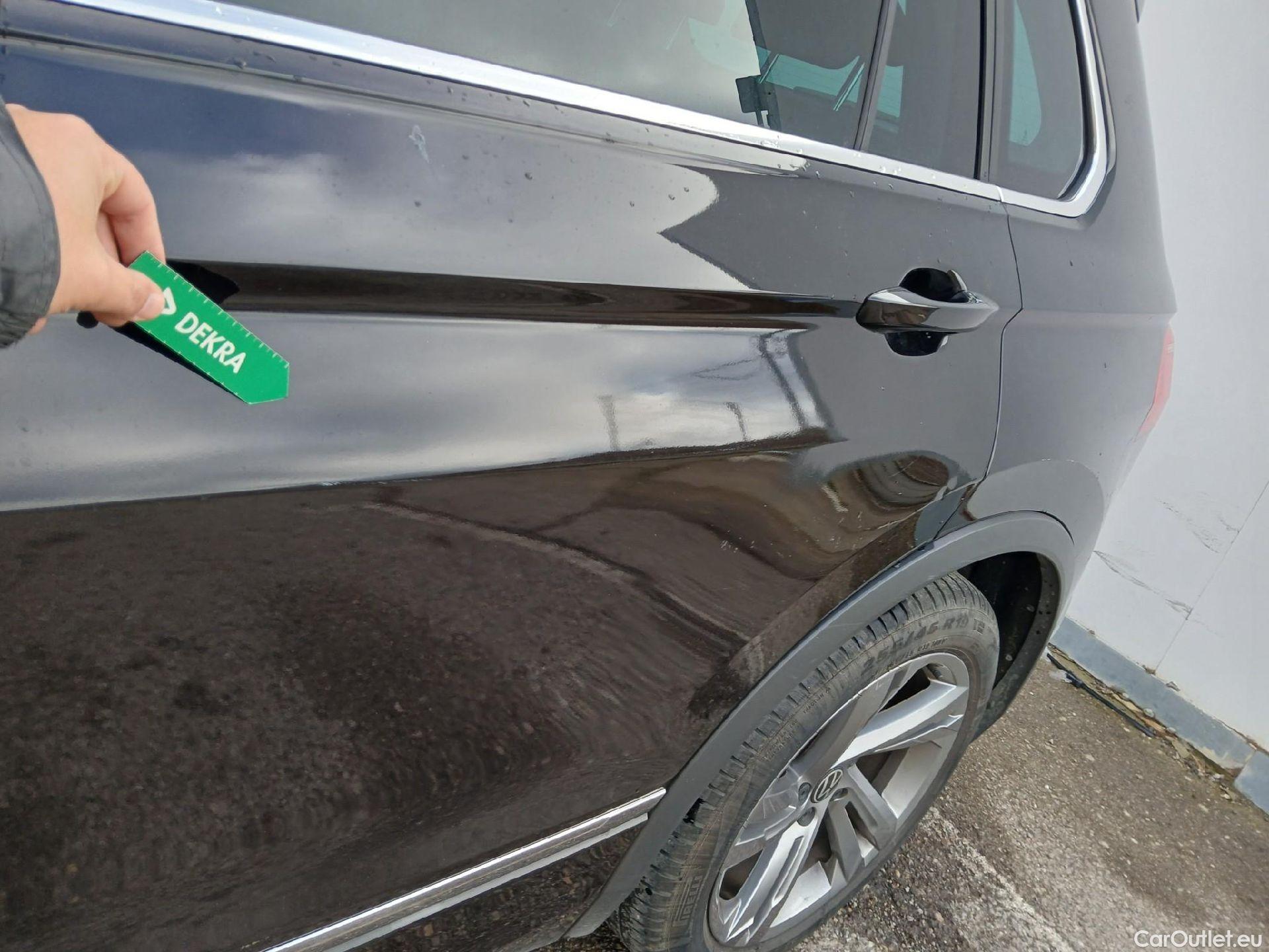  Volkswagen  Tiguan VOLKSWAGEN  / 2020 / 5P / todoterreno R-Line 2.0 TDI 110kW (150CV) DSG #14