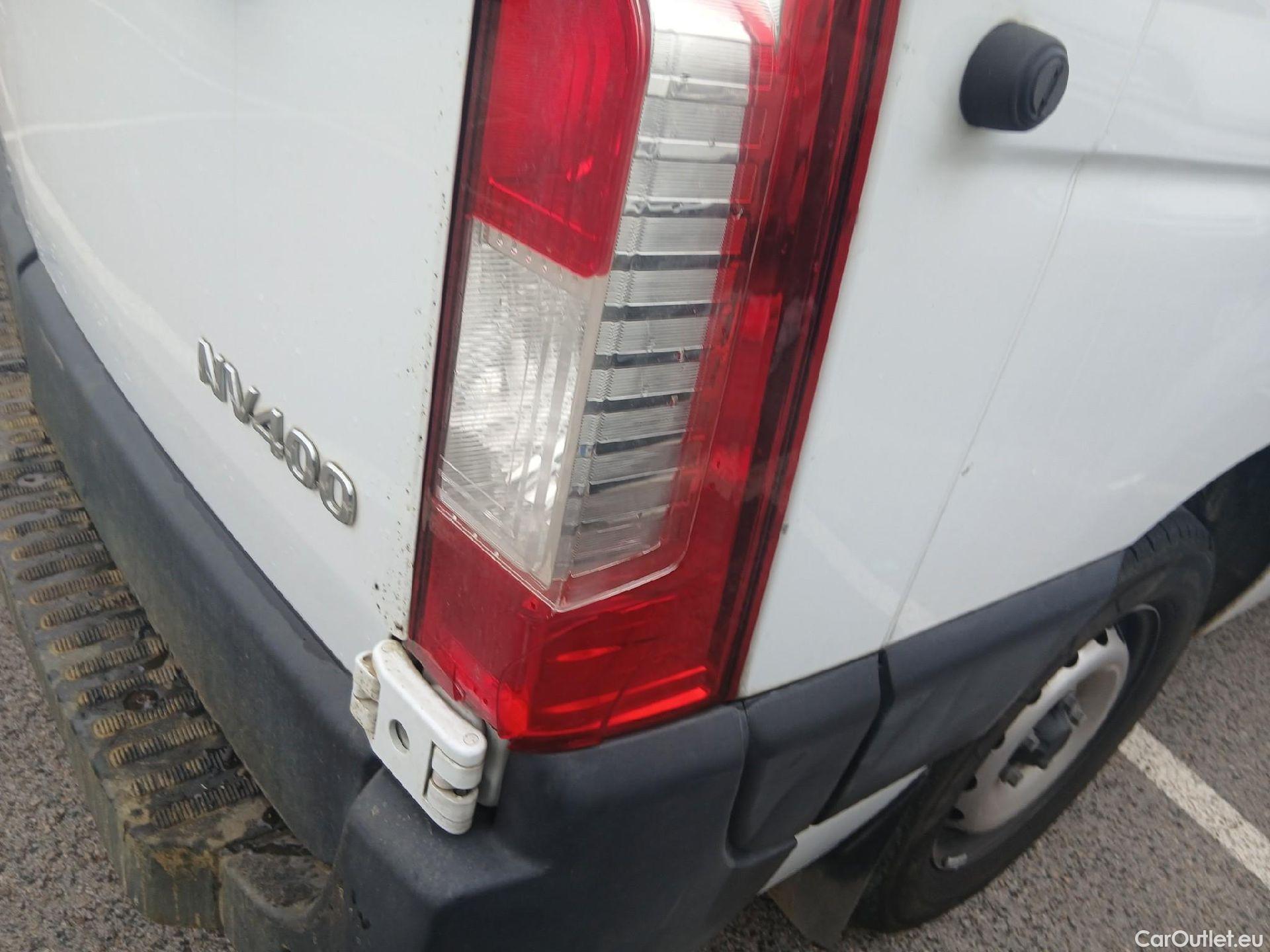  Nissan  NV400 NISSAN  / 2011 / 4P / furgón L2H2 3,5T 2.3dCi 99kW FWD Optima #39