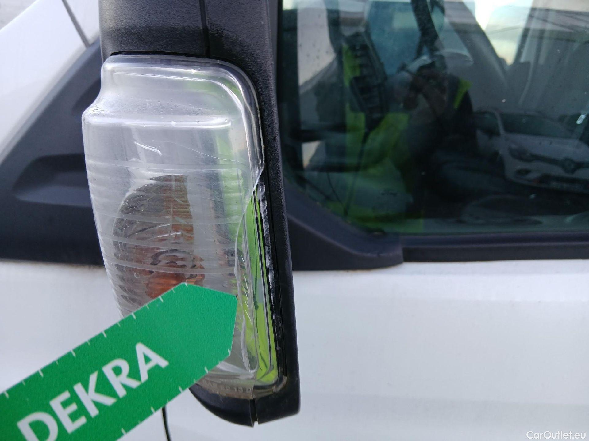  Ford  Transit FORD  / 2013 / 2P / chasis cabina 350 125kW L3 Trend RWD #5