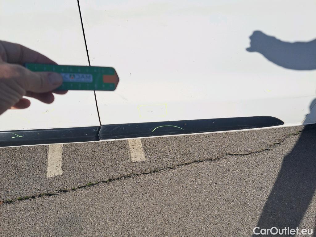  Opel  Vivaro OPEL  / 2019 / 4P / furgón 1.5 Diésel 74kW (100CV) S Inc. Express #58