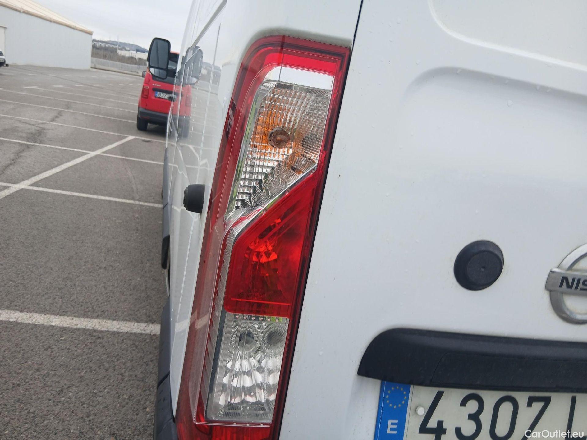  Nissan  NV400 NISSAN  / 2011 / 4P / furgón L2H2 3,5T 2.3dCi 99kW FWD Optima #34