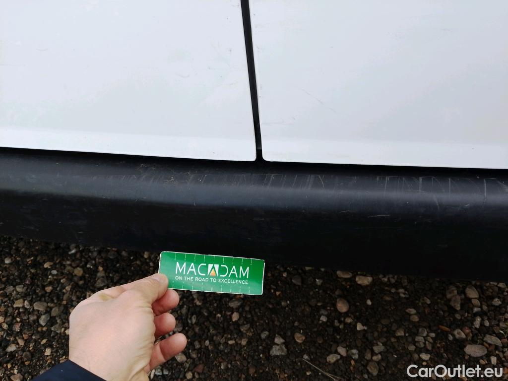  Nissan  NV200 NISSAN e- / 2009 / 5P / combi Combi 5 40 kWh PROFESIONAL #14