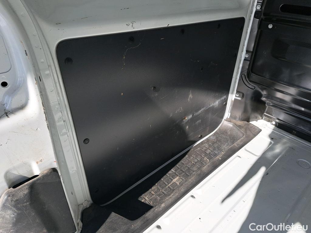  Peugeot  Expert PEUGEOT  / 2016 / 4P / furgón Furgón Premium 1.5 BlueHDi 100 Standard (AC) #18