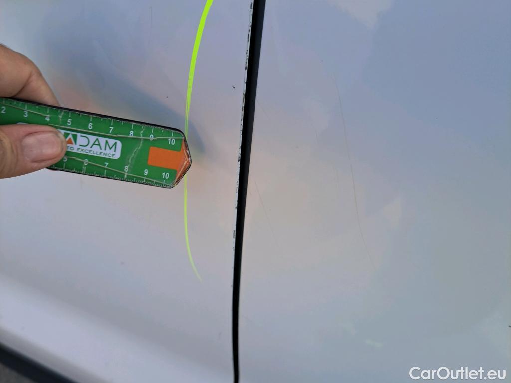  Opel  Vivaro OPEL  / 2019 / 4P / furgón 1.5 Diésel 74kW (100CV) S Inc. Express #32