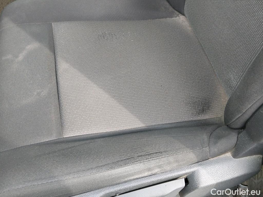  Citroen  Jumpy CITROEN  / 2016 / 4P / furgón DC Abatib Talla XL BlueHDi 120 Control  RAMPA DE ACCESO #19