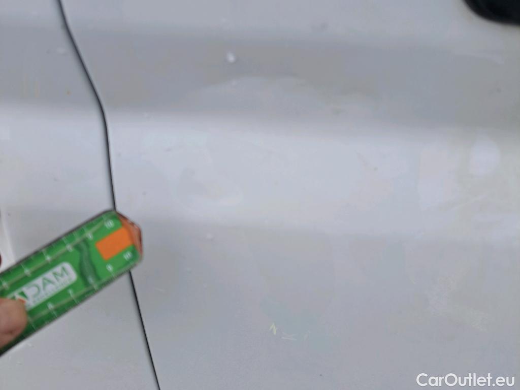  Opel  Movano OPEL  / 2021 / 4P / furgón Base L2H2 3.5T 2.2 BHDi 88kW #31