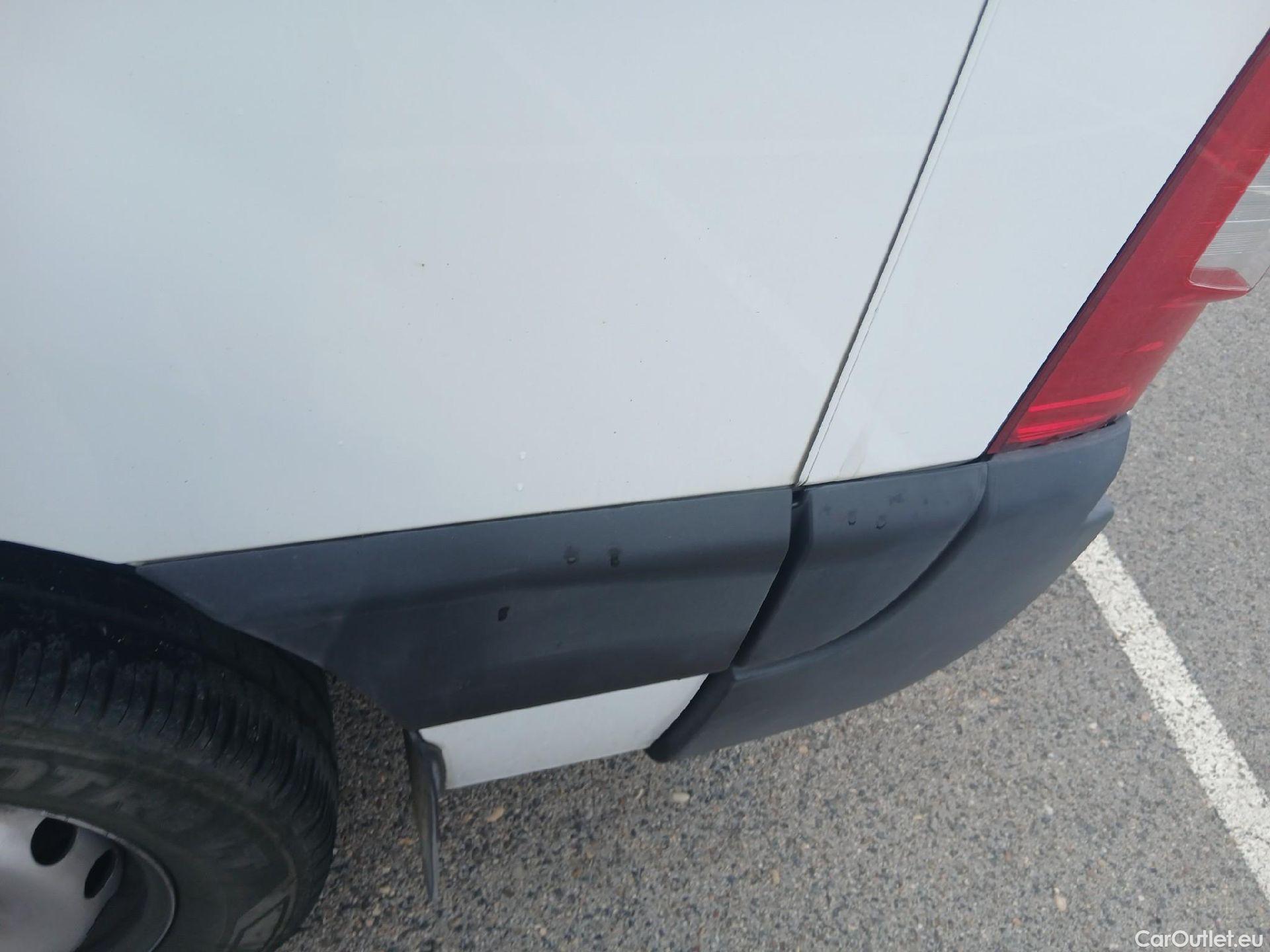  Nissan  NV400 NISSAN  / 2011 / 4P / furgón L2H2 3,5T 2.3dCi 99kW FWD Optima #29