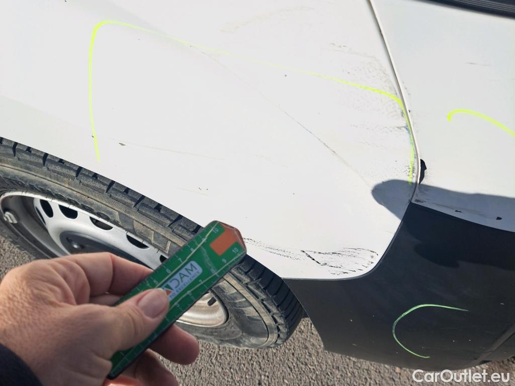  Opel  Vivaro OPEL  / 2019 / 4P / furgón 1.5 Diésel 74kW (100CV) S Inc. Express #16