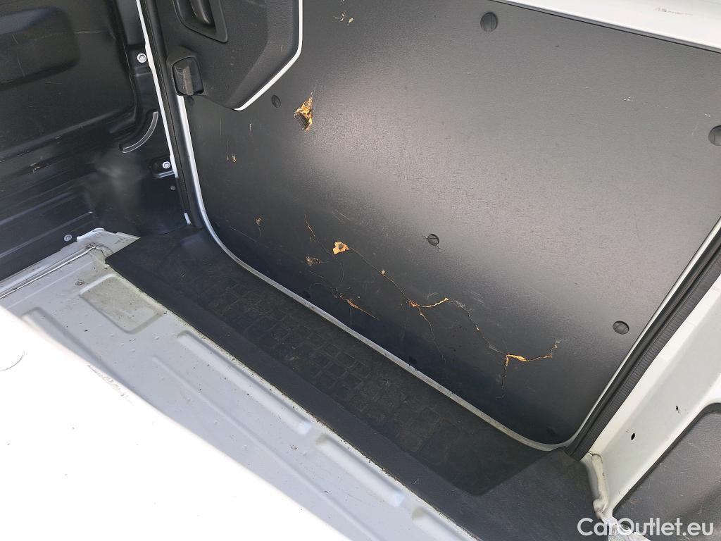  Peugeot  Expert PEUGEOT  / 2016 / 4P / furgón Furgón Premium 1.5 BlueHDi 100 Standard (AC) #12