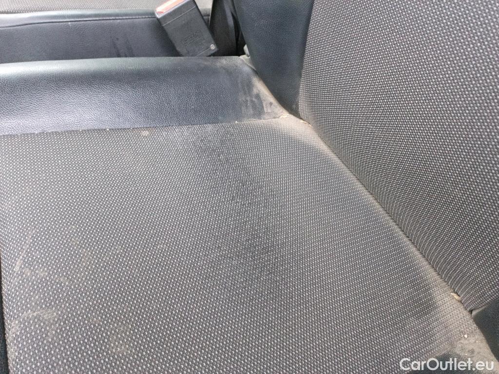  Opel  Vivaro OPEL  / 2019 / 4P / furgón 2.0 Diésel 110kW/150CV M Inc Innovation #32