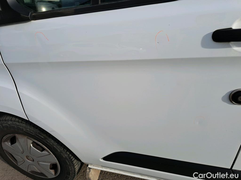  Ford  Transit  Custom Combi / Tourneo Custom 320 L1 Trend 2.0 Ecoblue 150CV MT6 E6d #18