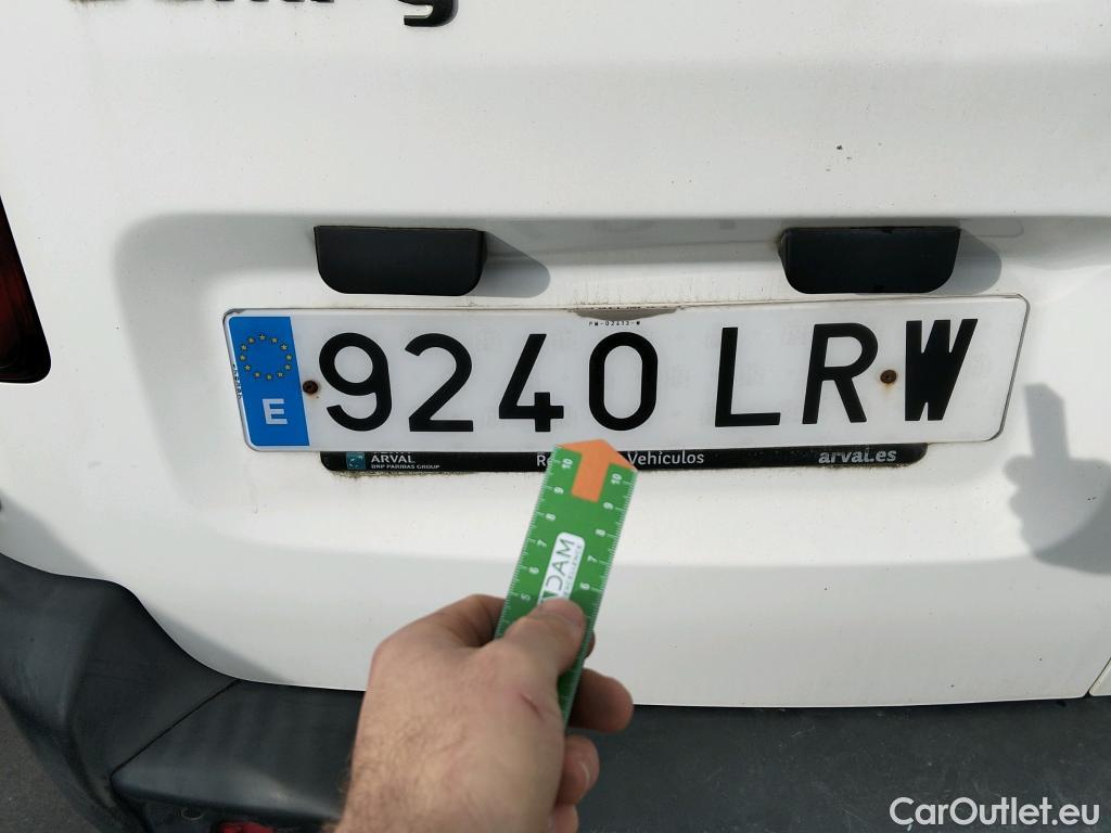  Citroen  Jumpy CITROEN  / 2016 / 4P / furgón DC Abatib Talla XL BlueHDi 120 Control  RAMPA DE ACCESO #43