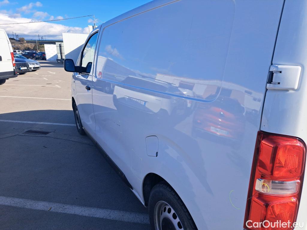  Opel  Vivaro OPEL  / 2019 / 4P / furgón 1.5 Diésel 74kW (100CV) S Inc. Express #54