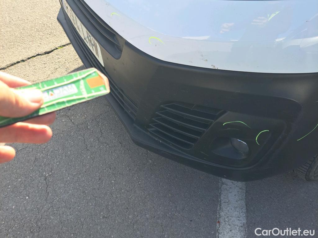  Opel  Vivaro OPEL  / 2019 / 4P / furgón 1.5 Diésel 74kW (100CV) S Inc. Express #39