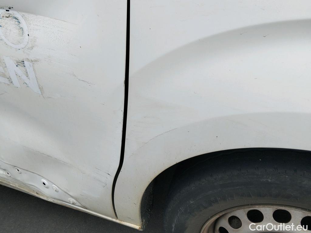  Citroen  Jumpy CITROEN  / 2016 / 4P / furgón DC Abatib Talla XL BlueHDi 120 Control  RAMPA DE ACCESO #32