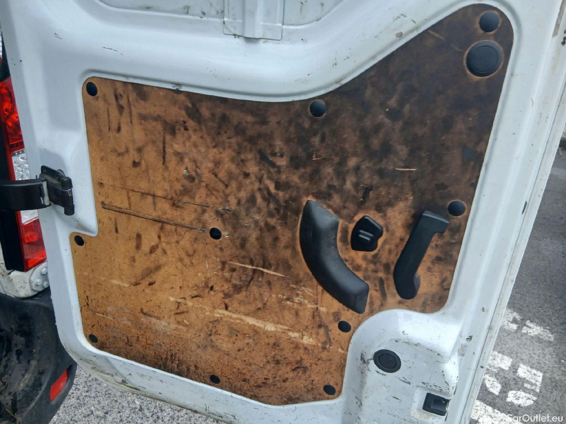  Nissan  NV400 NISSAN  / 2011 / 4P / furgón L2H2 3,5T 2.3dCi 99kW FWD Optima #6