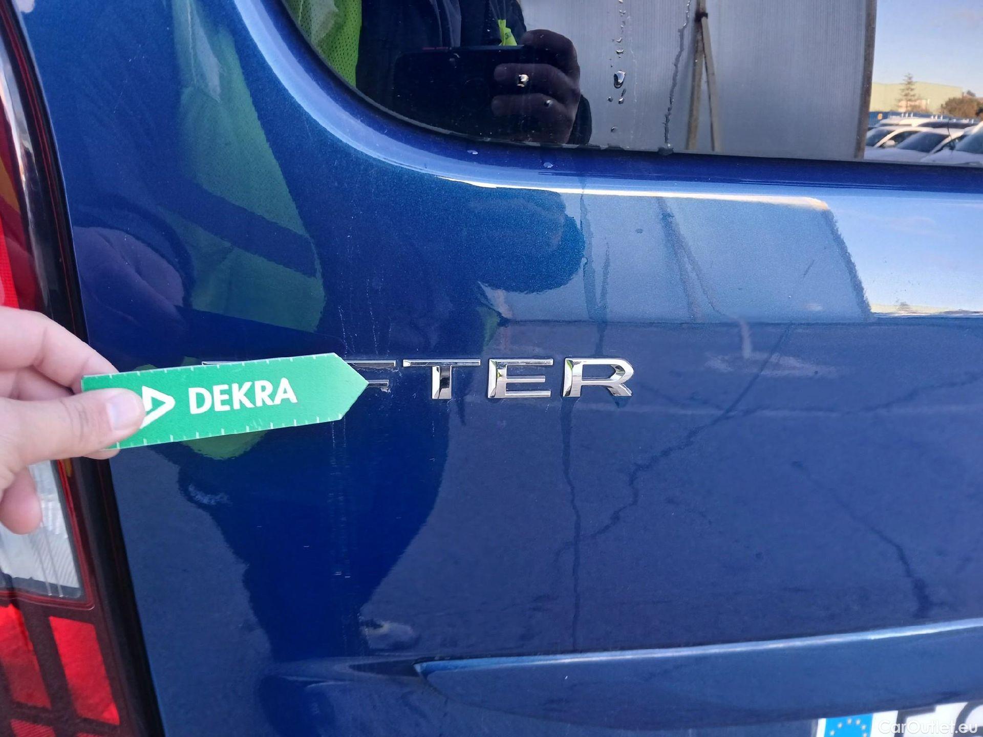  Peugeot  RIFTER PEUGEOT  / 2018 / 5P / monovolumen compacto GT Line Long BlueHDi 96kW #25