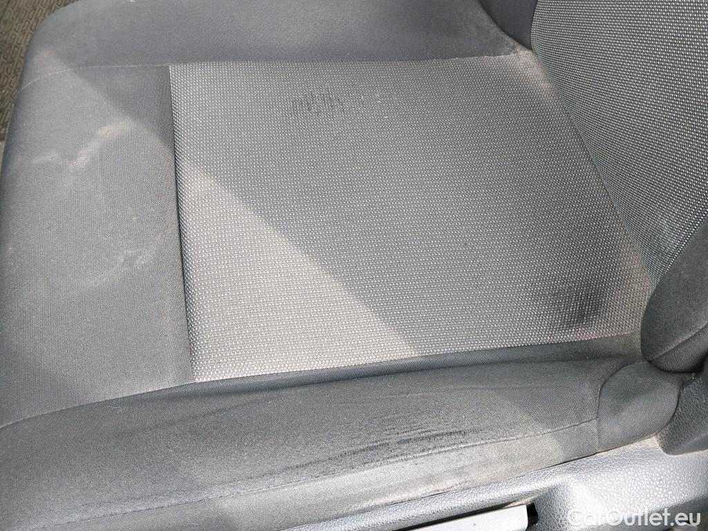  Citroen  Jumpy CITROEN  / 2016 / 4P / furgón DC Abatib Talla XL BlueHDi 120 Control  RAMPA DE ACCESO #20