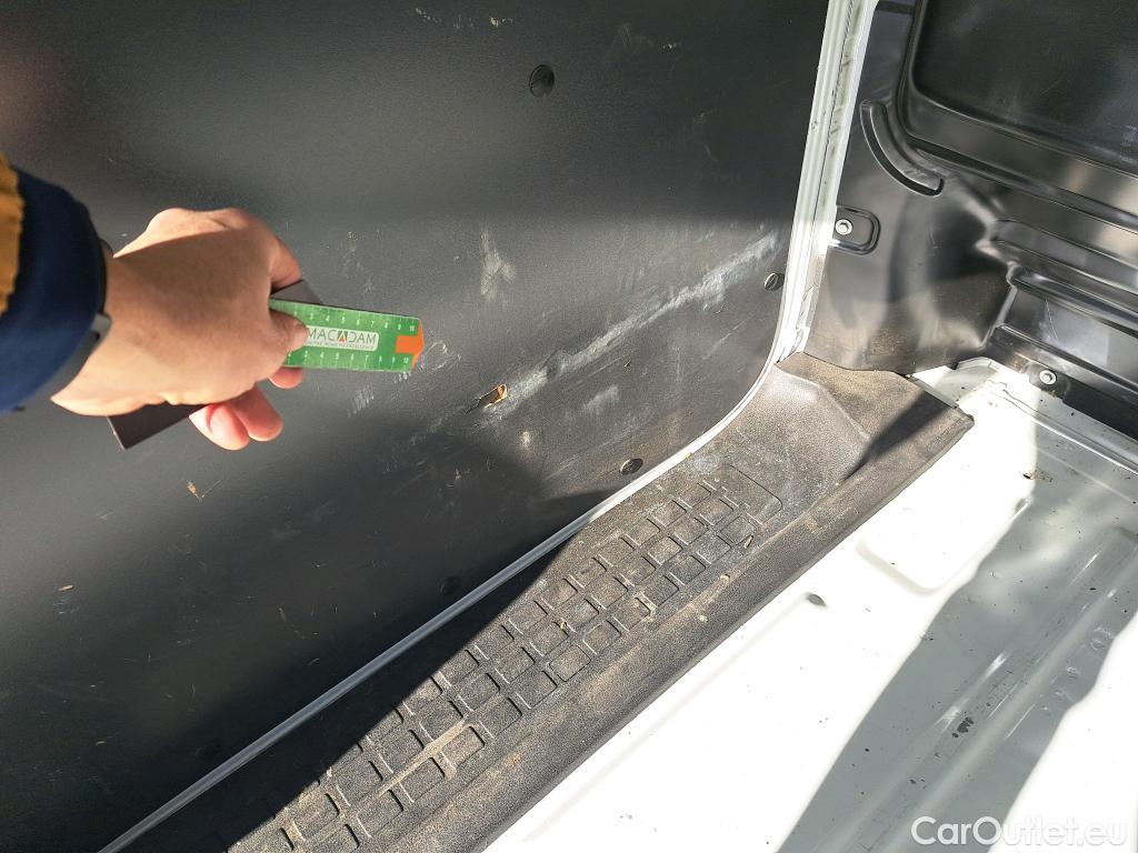  Peugeot  Expert PEUGEOT  / 2016 / 4P / furgón Furgón Premium 1.5 BlueHDi 100 Standard (AC) #19