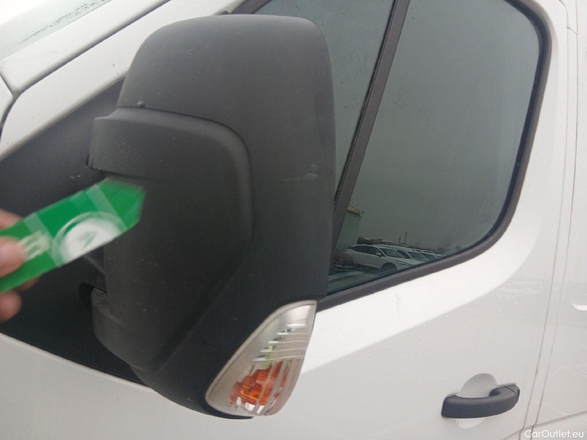  Nissan  NV400 NISSAN  / 2011 / 4P / furgón L2H2 3,5T 2.3dCi 99kW FWD Optima #21