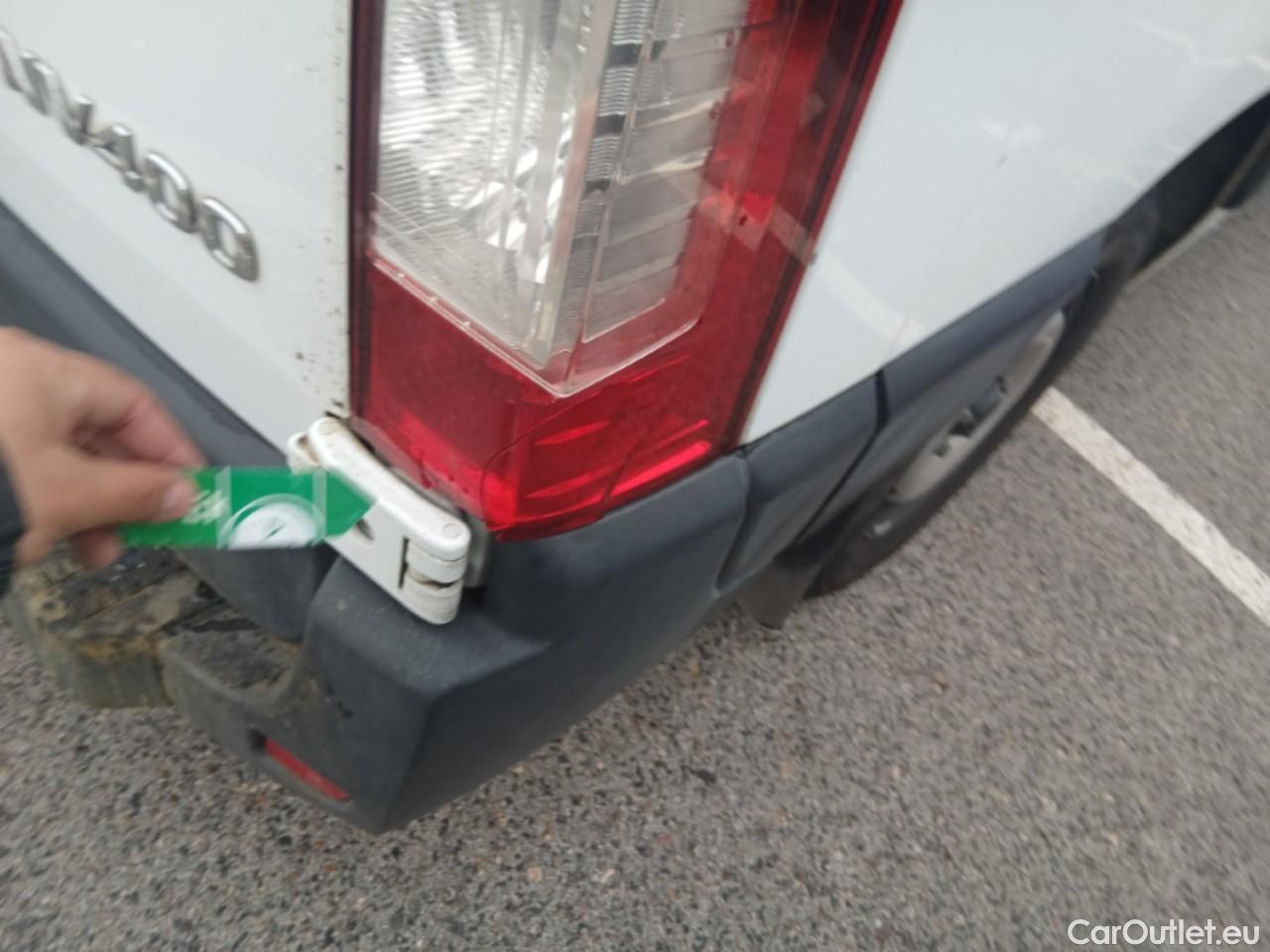  Nissan  NV400 NISSAN  / 2011 / 4P / furgón L2H2 3,5T 2.3dCi 99kW FWD Optima #40