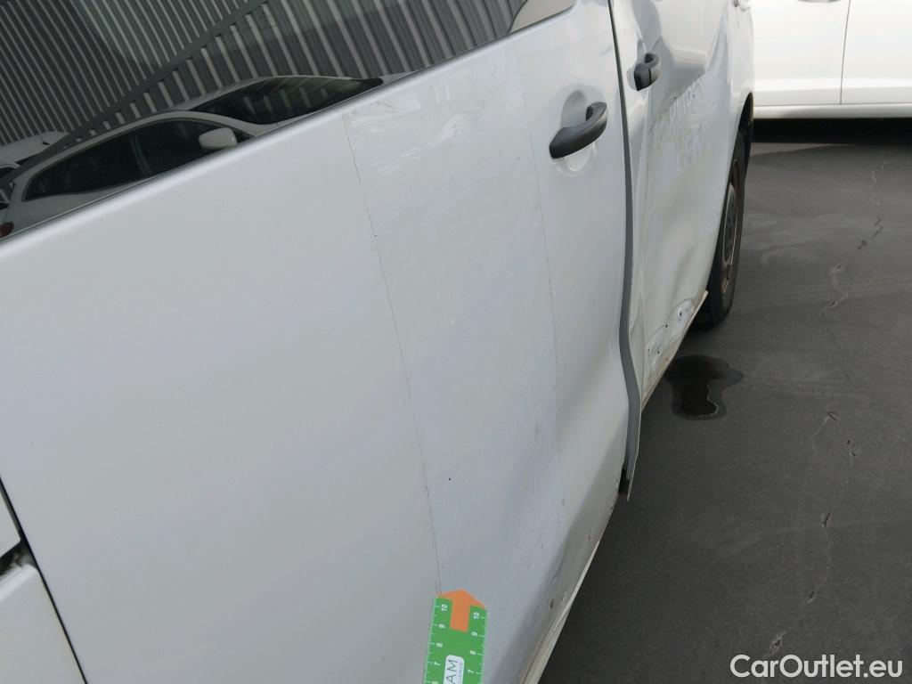  Citroen  Jumpy CITROEN  / 2016 / 4P / furgón DC Abatib Talla XL BlueHDi 120 Control  RAMPA DE ACCESO #23