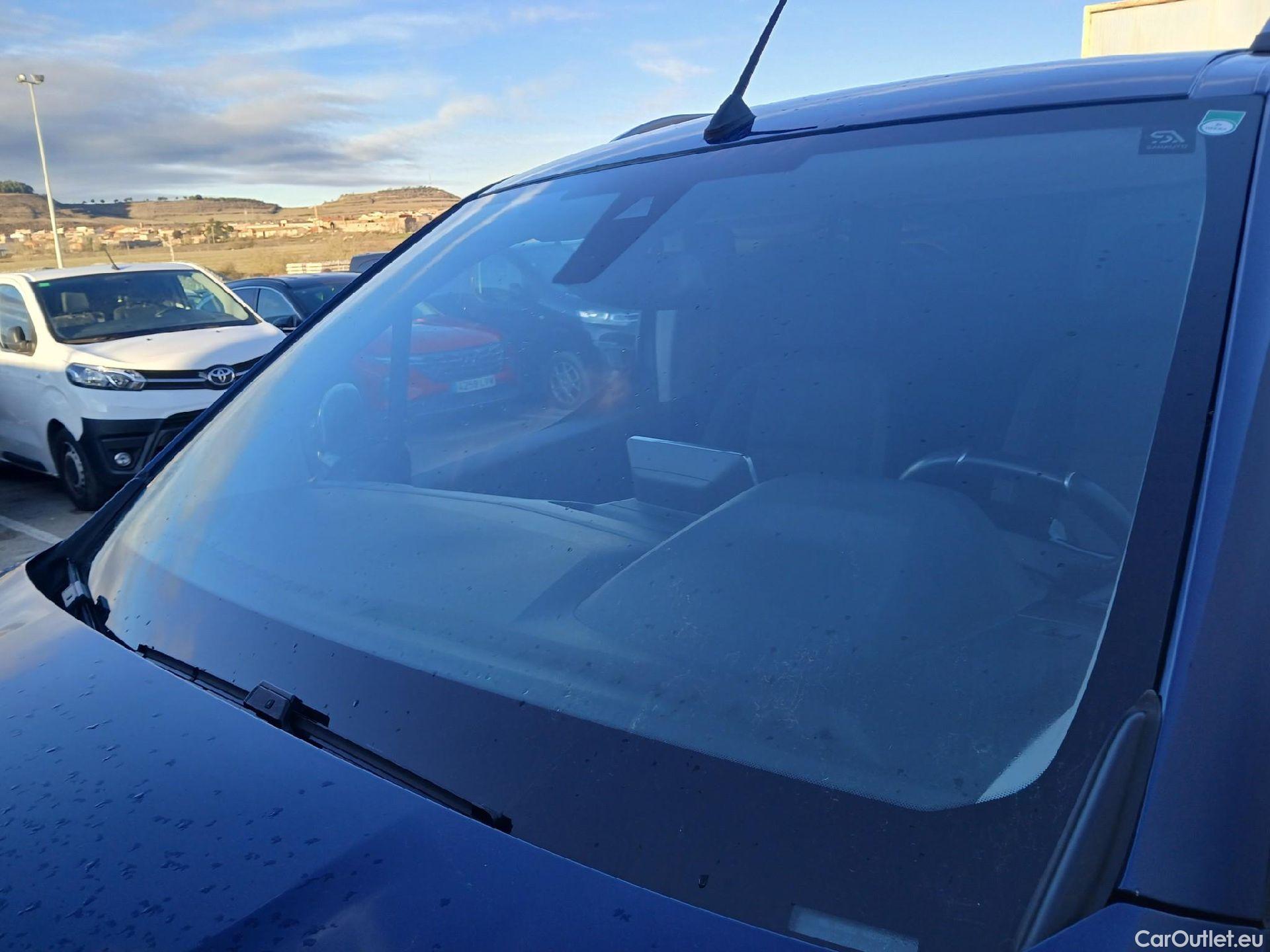  Peugeot  RIFTER PEUGEOT  / 2018 / 5P / monovolumen compacto GT Line Long BlueHDi 96kW #4