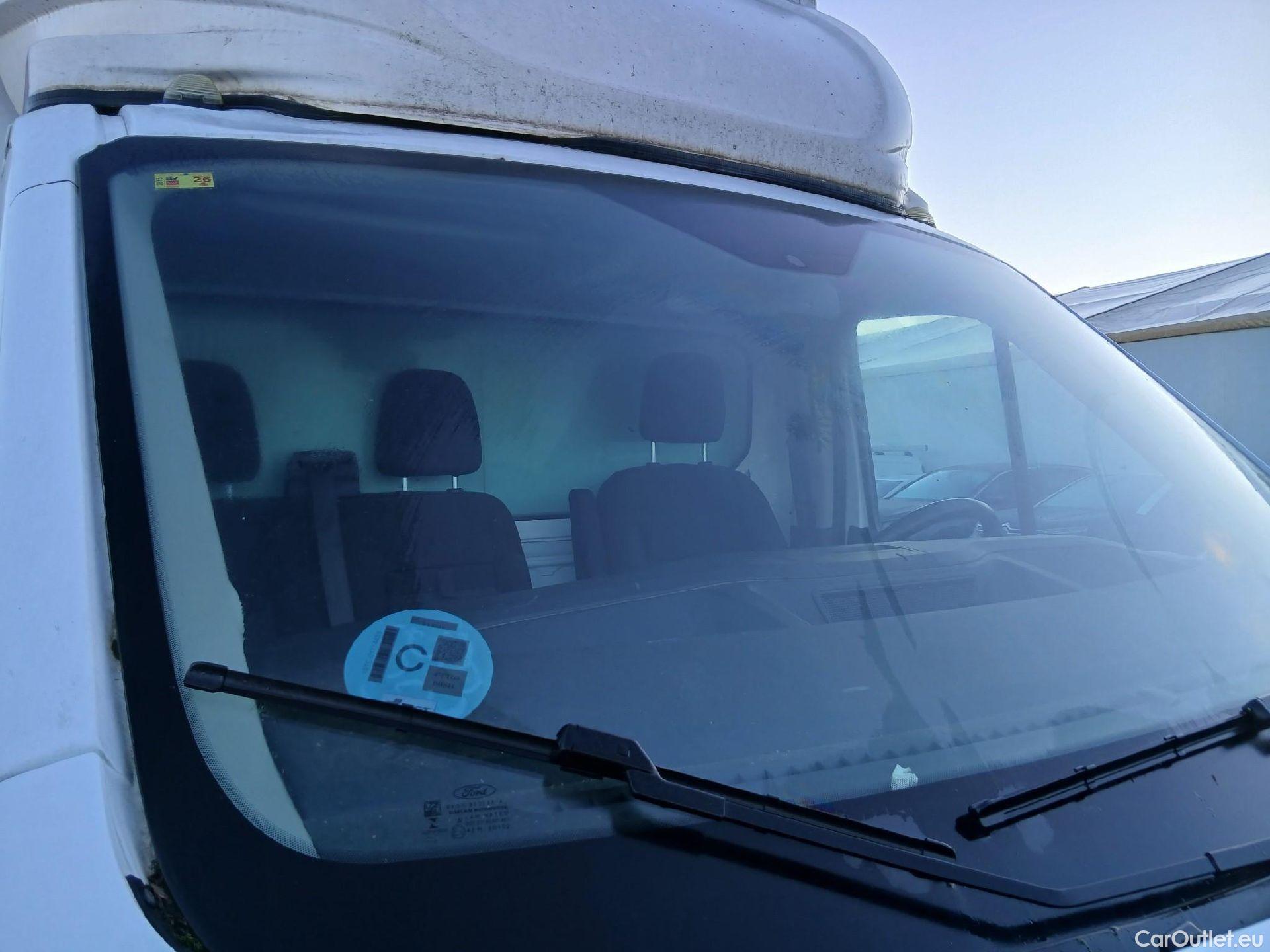  Ford  Transit FORD  / 2013 / 2P / chasis cabina 350 125kW L3 Trend RWD #1