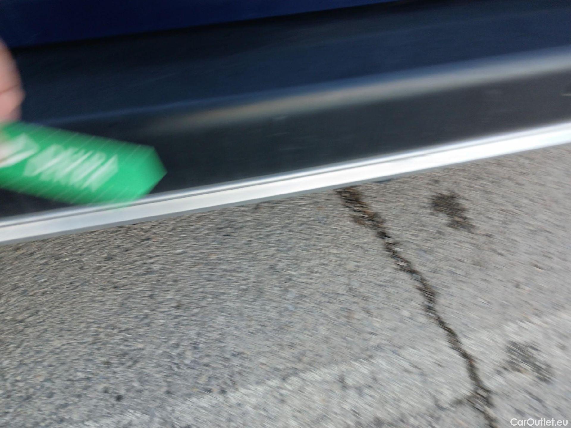  Peugeot  RIFTER PEUGEOT  / 2018 / 5P / monovolumen compacto GT Line Long BlueHDi 96kW #27