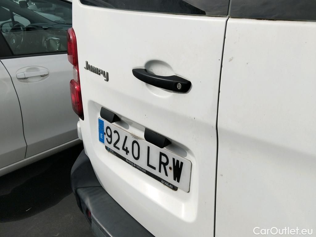  Citroen  Jumpy CITROEN  / 2016 / 4P / furgón DC Abatib Talla XL BlueHDi 120 Control  RAMPA DE ACCESO #11