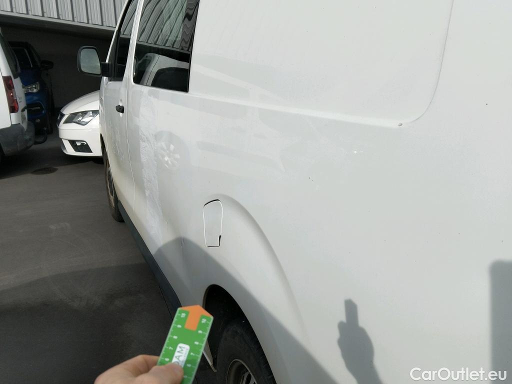  Citroen  Jumpy CITROEN  / 2016 / 4P / furgón DC Abatib Talla XL BlueHDi 120 Control  RAMPA DE ACCESO #36